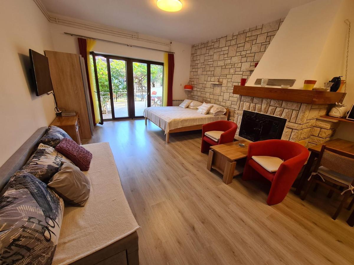 מדולין Apartments Ana מראה חיצוני תמונה