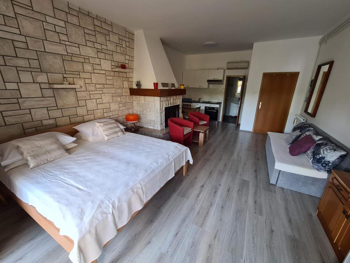 מדולין Apartments Ana מראה חיצוני תמונה
